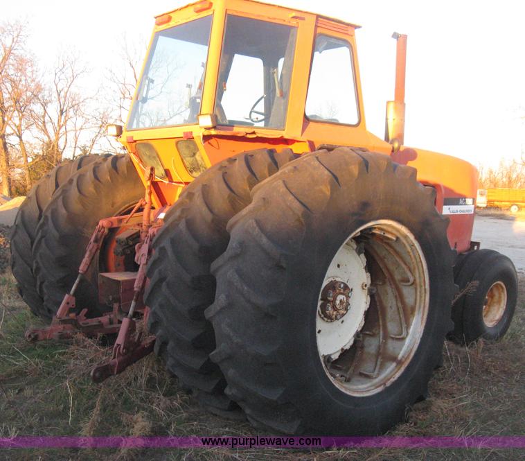 image for item B8487 1976 Allis Chalmers 7080 tractor