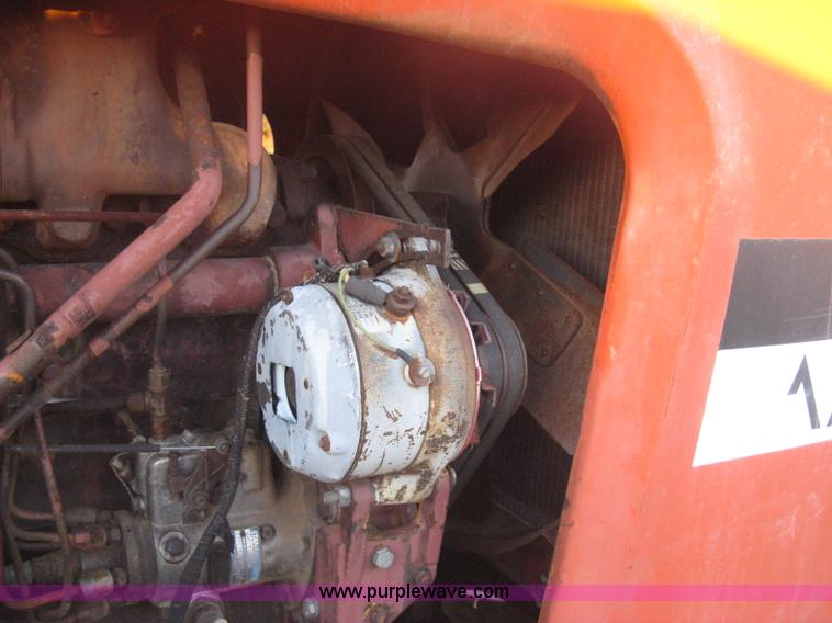image for item B8487 1976 Allis Chalmers 7080 tractor
