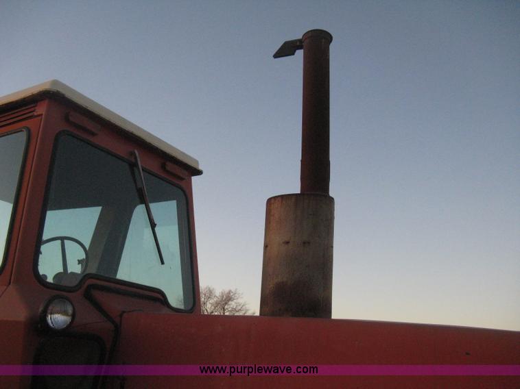 image for item B8487 1976 Allis Chalmers 7080 tractor