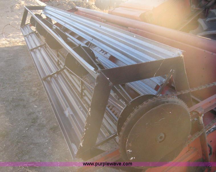 image for item B8488 International 915 Turbo combine