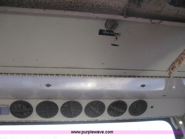 image for item B8488 International 915 Turbo combine