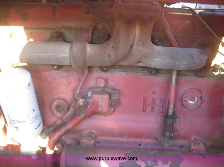 image for item B8488 International 915 Turbo combine