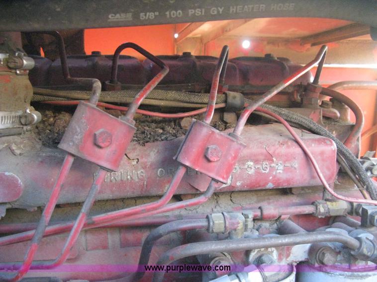 image for item B8488 International 915 Turbo combine