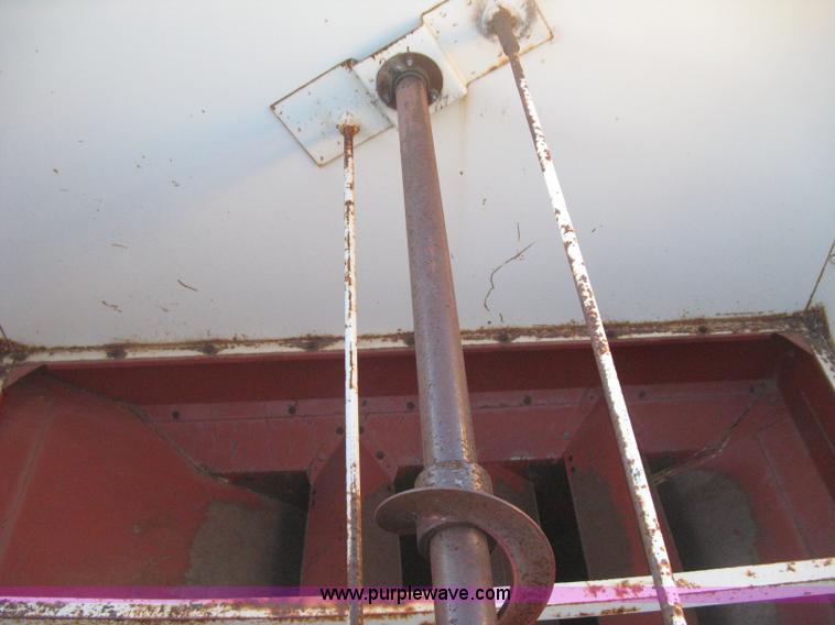 image for item B8488 International 915 Turbo combine