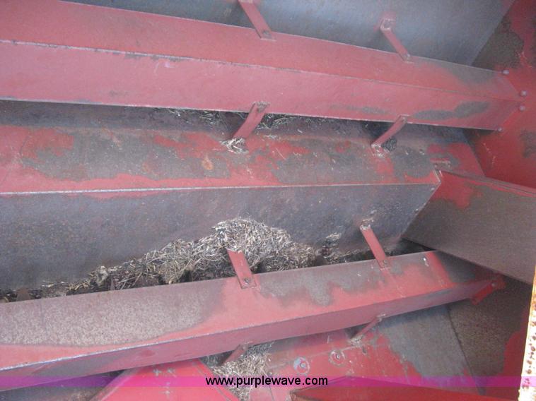 image for item B8488 International 915 Turbo combine