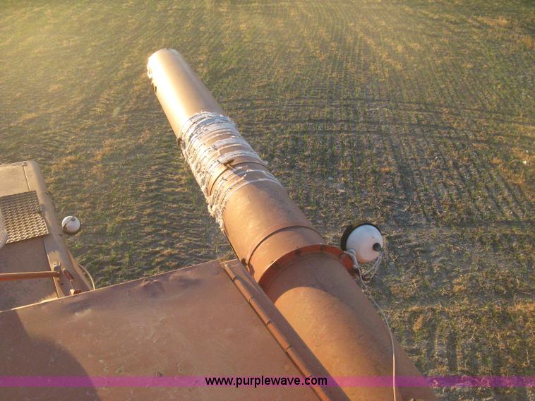 image for item B8488 International 915 Turbo combine