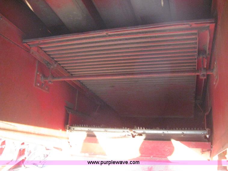 image for item B8488 International 915 Turbo combine