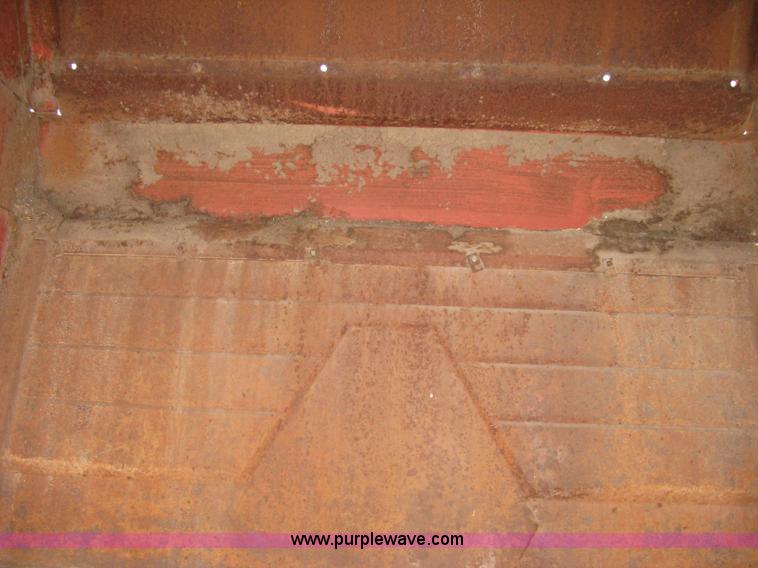 image for item B8488 International 915 Turbo combine