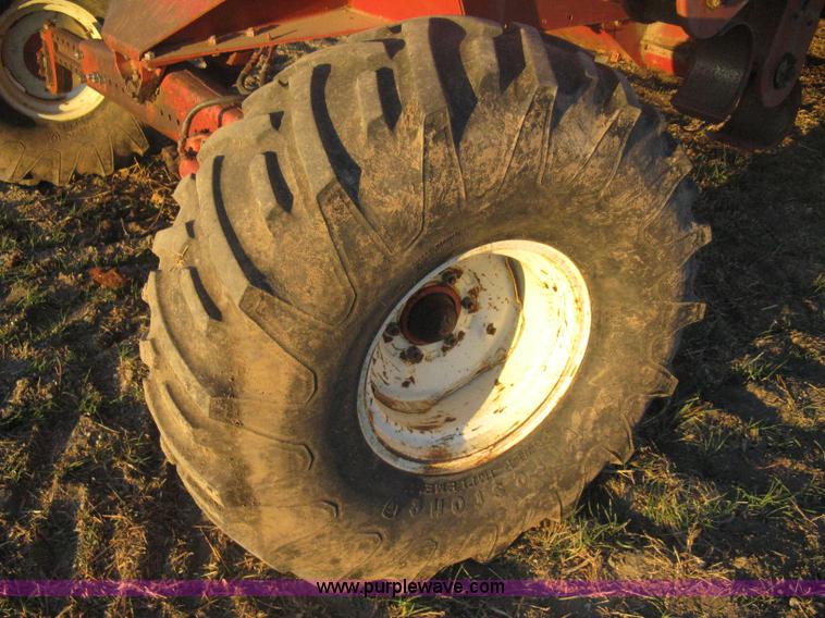 image for item B8488 International 915 Turbo combine