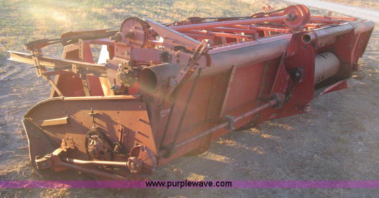 image for item B8488 International 915 Turbo combine