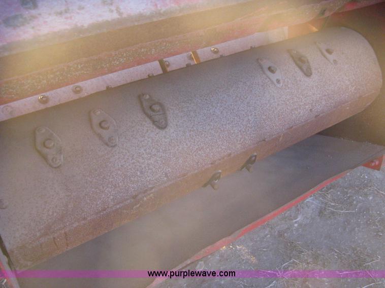 image for item B8488 International 915 Turbo combine