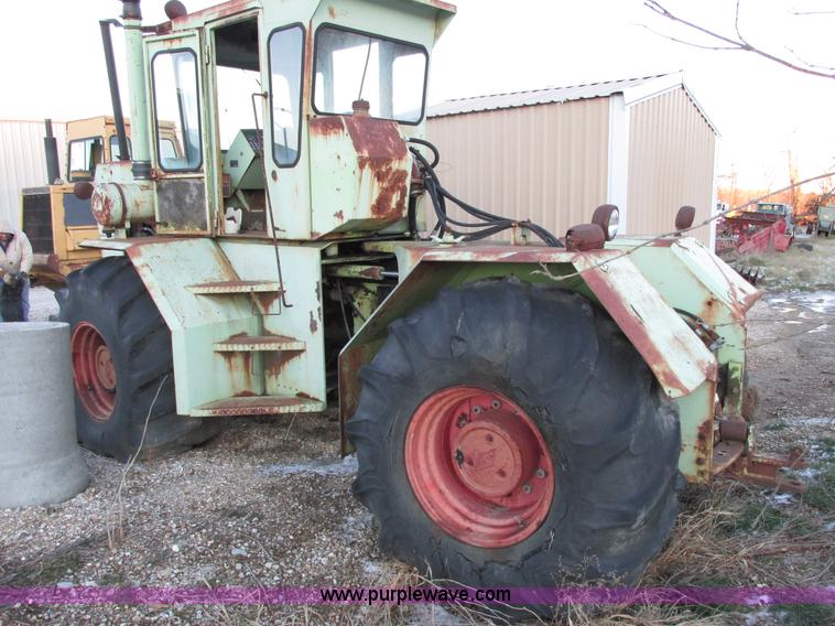 image for item E7005 Steiger 4WD tractor