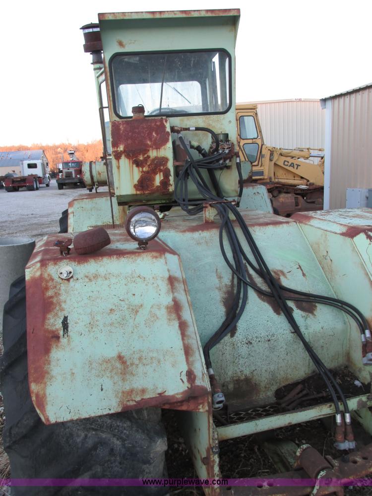 image for item E7005 Steiger 4WD tractor