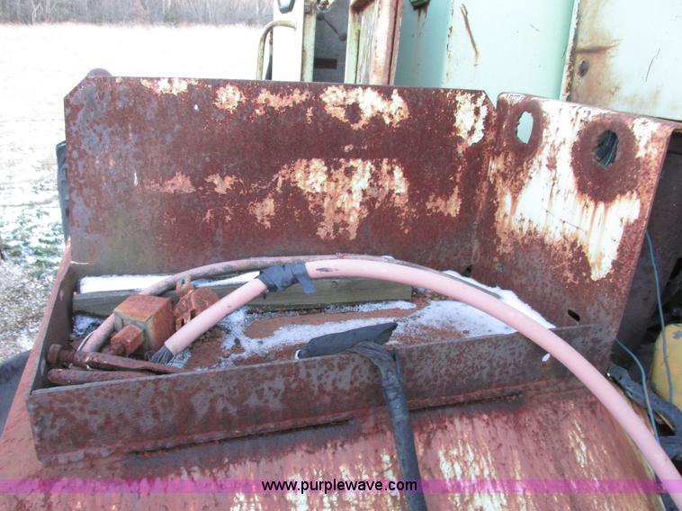 image for item E7005 Steiger 4WD tractor