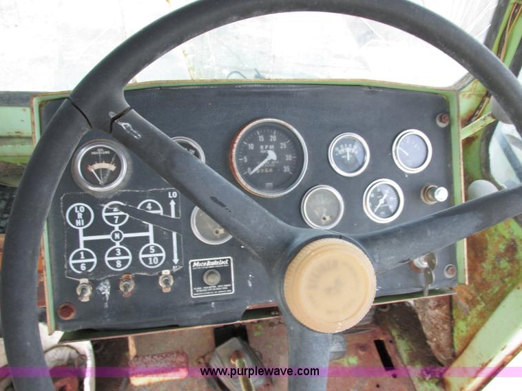 image for item E7005 Steiger 4WD tractor