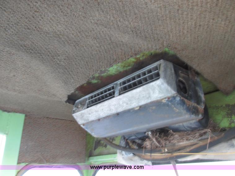 image for item E7005 Steiger 4WD tractor