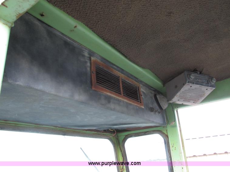 image for item E7005 Steiger 4WD tractor