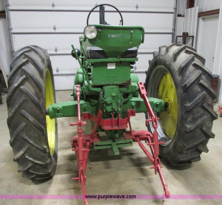 image for item E7008 1954 John Deere 60 tractor
