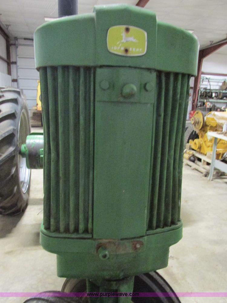 image for item E7008 1954 John Deere 60 tractor
