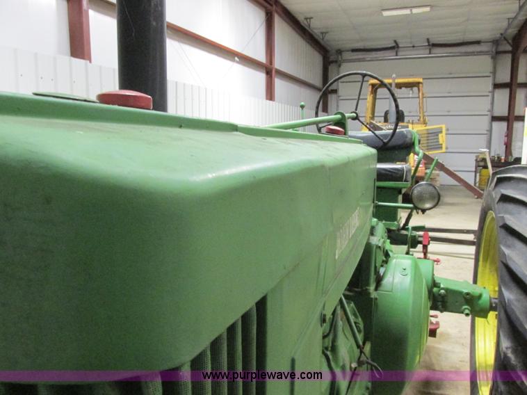 image for item E7008 1954 John Deere 60 tractor