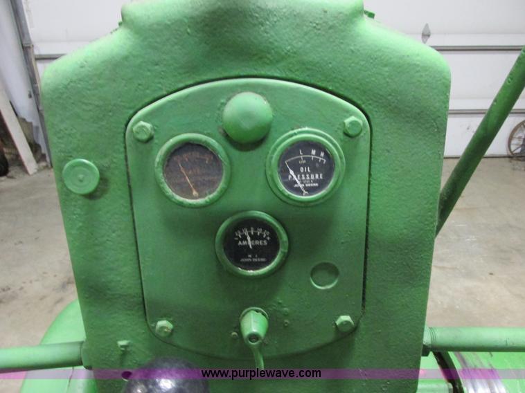 image for item E7008 1954 John Deere 60 tractor