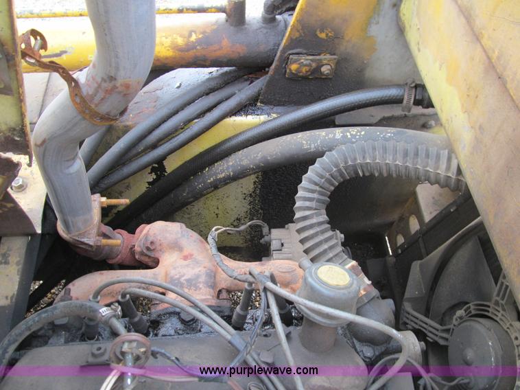 image for item E7501 Ford skid steer