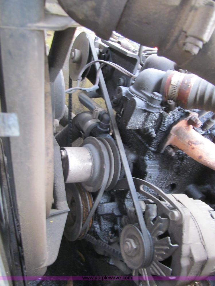 image for item E7501 Ford skid steer