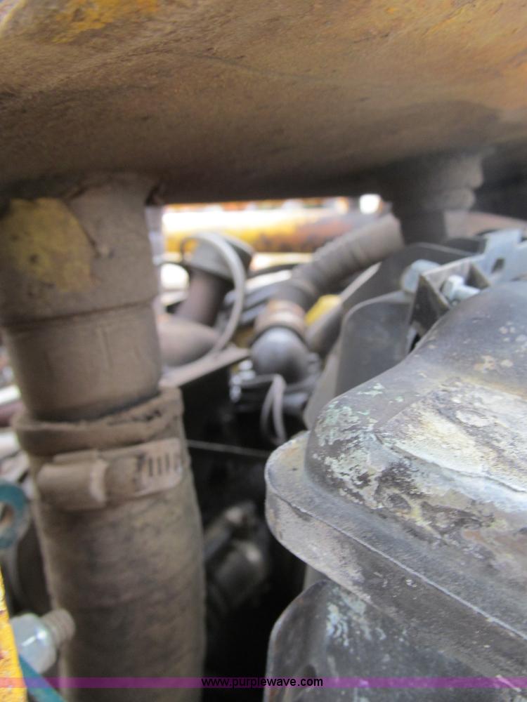 image for item E7501 Ford skid steer