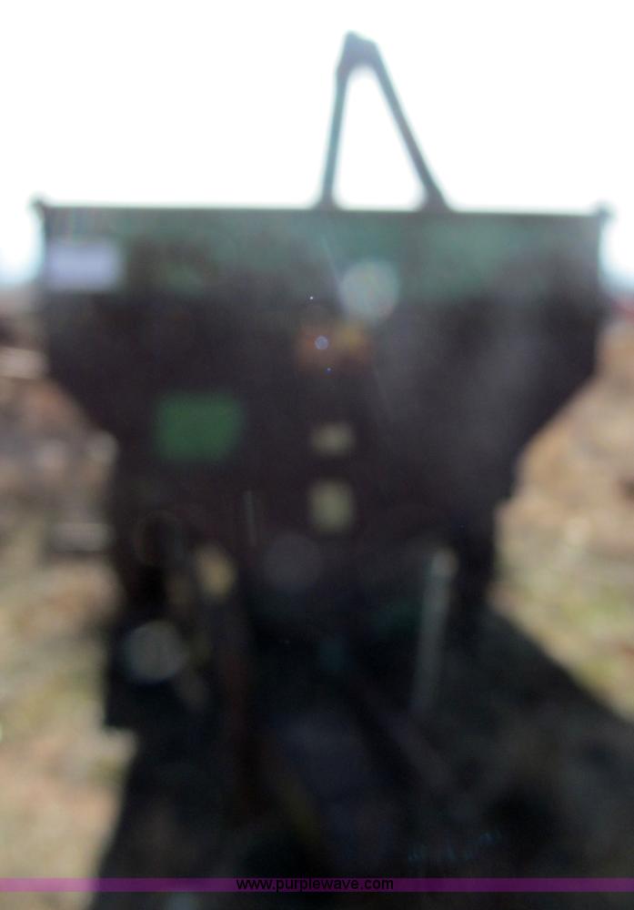 image for item E7502 John Deere 68 grain wagon