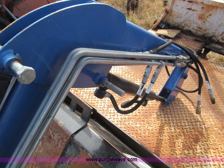 image for item E7504 Farmtrac 5145 loader