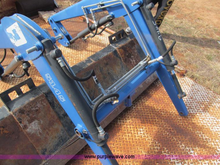 image for item E7504 Farmtrac 5145 loader