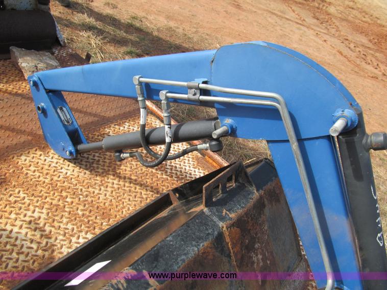 image for item E7504 Farmtrac 5145 loader