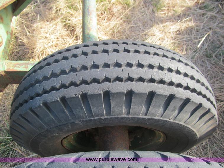 image for item E7506 John Deere 10' offset disk