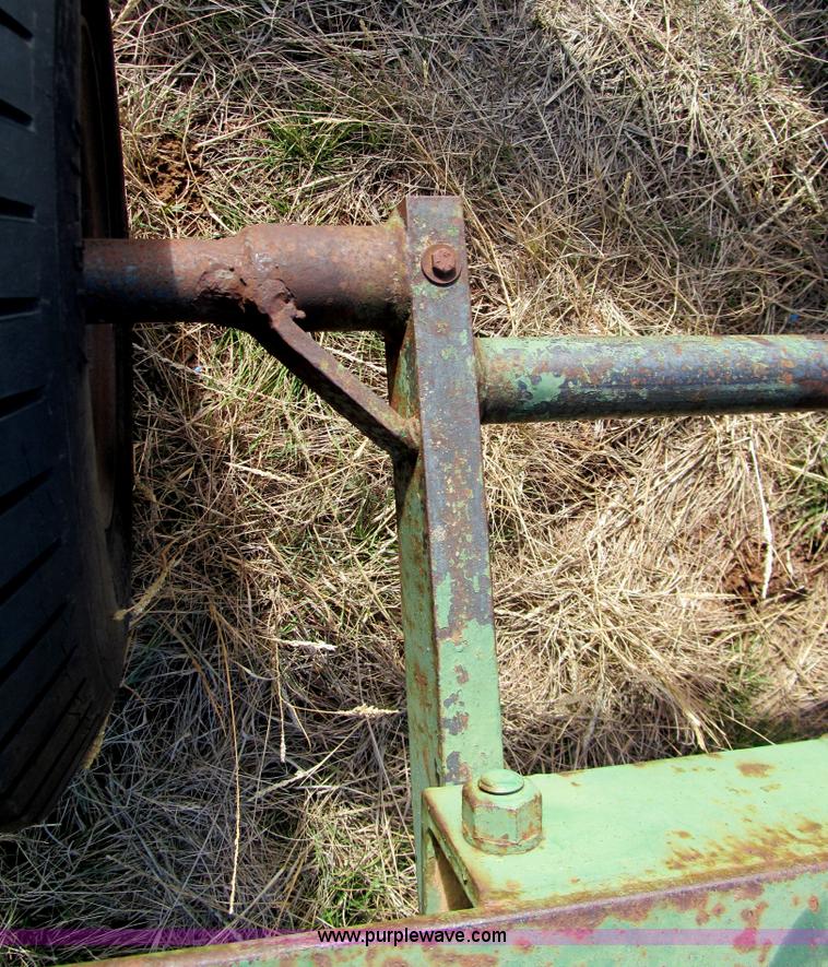 image for item E7506 John Deere 10' offset disk