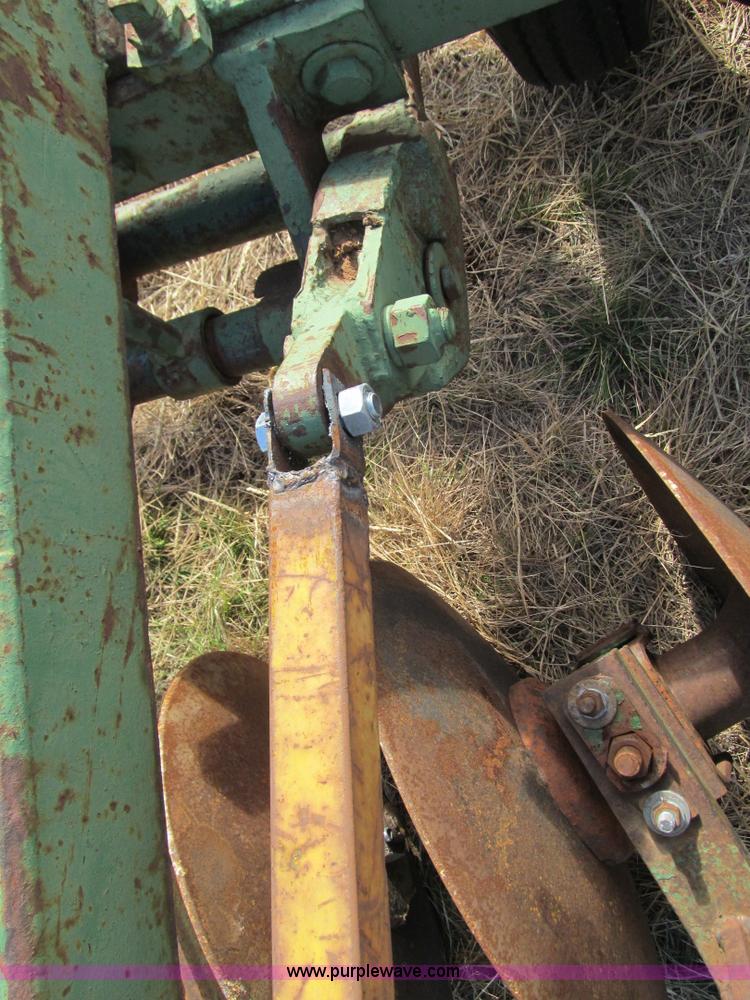 image for item E7506 John Deere 10' offset disk