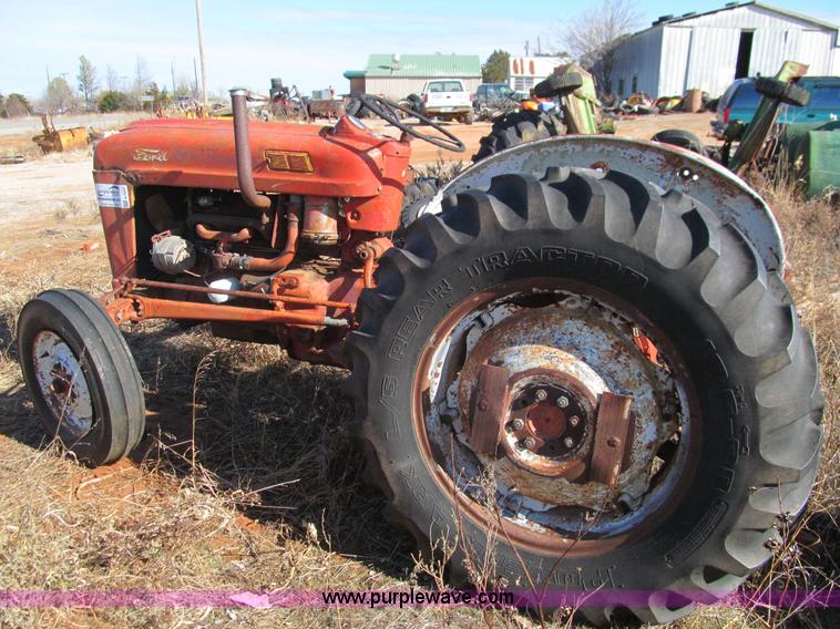 image for item E7507 Ford Workmaster 701 tractor