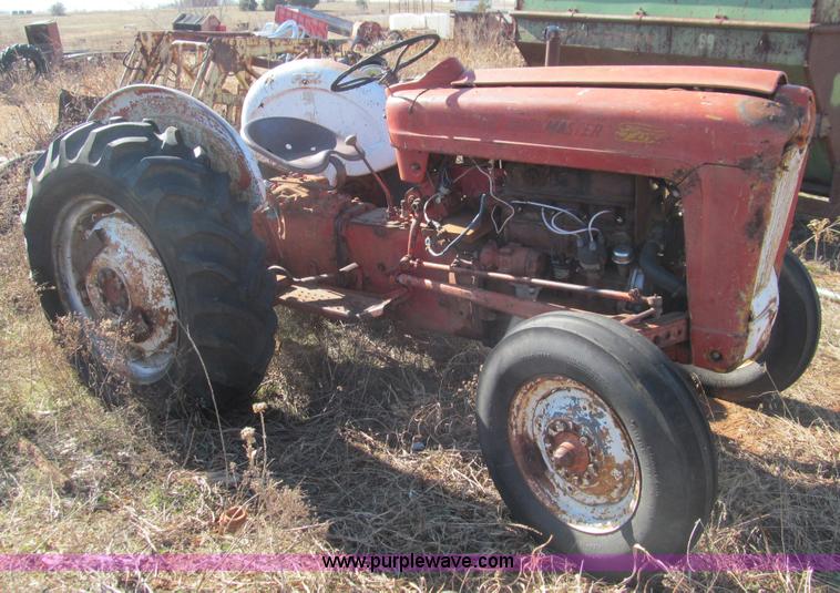image for item E7507 Ford Workmaster 701 tractor