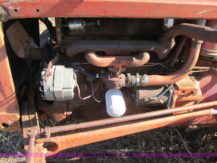 image for item E7507 Ford Workmaster 701 tractor