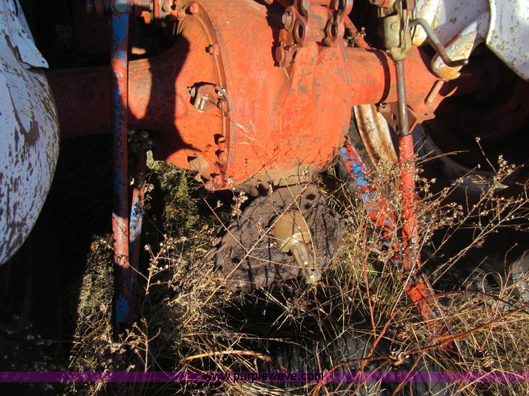 image for item E7507 Ford Workmaster 701 tractor