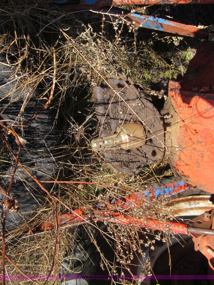 image for item E7507 Ford Workmaster 701 tractor