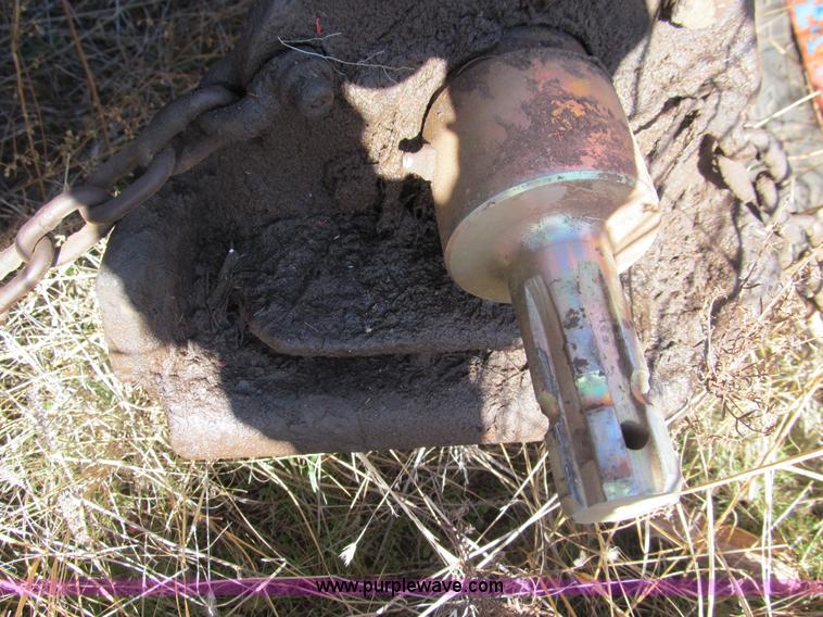 image for item E7507 Ford Workmaster 701 tractor