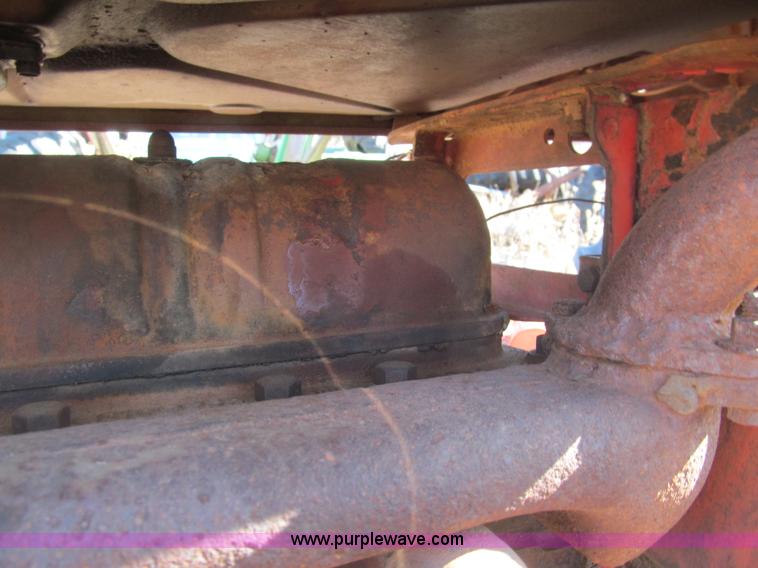 image for item E7507 Ford Workmaster 701 tractor