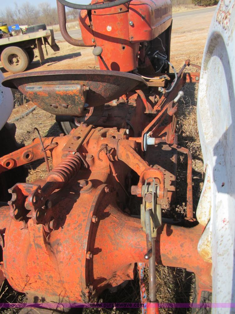 image for item E7507 Ford Workmaster 701 tractor