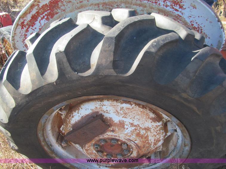 image for item E7507 Ford Workmaster 701 tractor