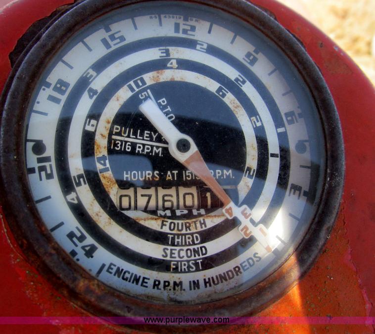 image for item E7507 Ford Workmaster 701 tractor