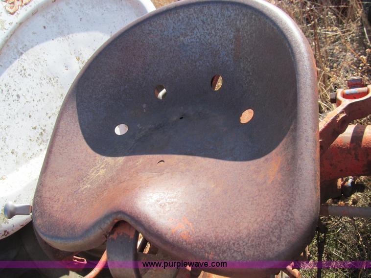 image for item E7507 Ford Workmaster 701 tractor