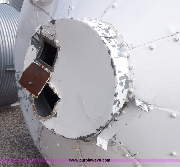 image for item F6073 Hopper bottom grain bin