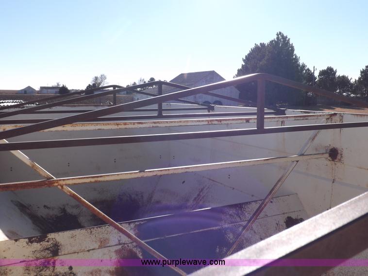 image for item F6361 1978 Rhoman 500 bushel gooseneck grain trailer