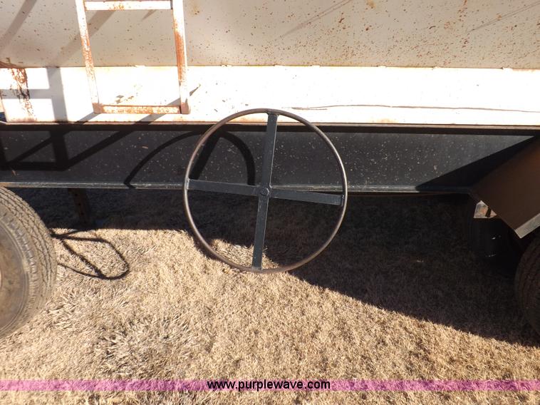 image for item F6361 1978 Rhoman 500 bushel gooseneck grain trailer