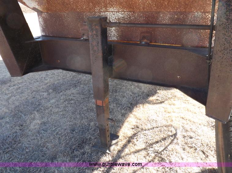image for item F6361 1978 Rhoman 500 bushel gooseneck grain trailer